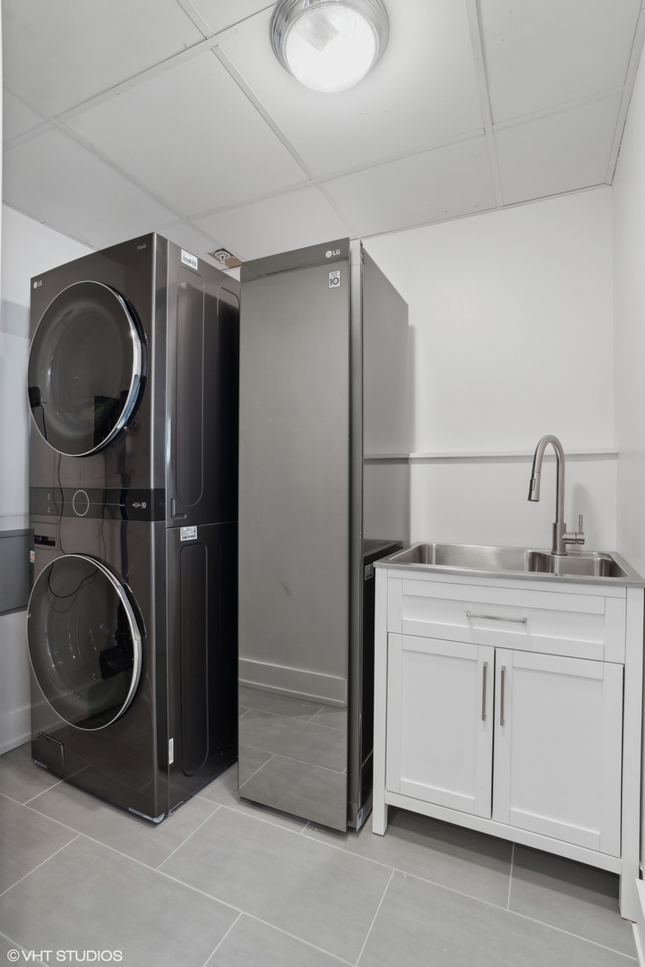 1155 N Dearborn Street Unit: 1301