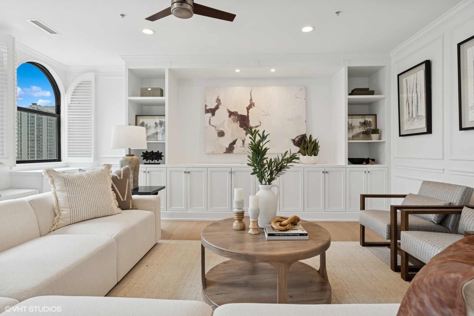 1155 N Dearborn Street Unit: 1301