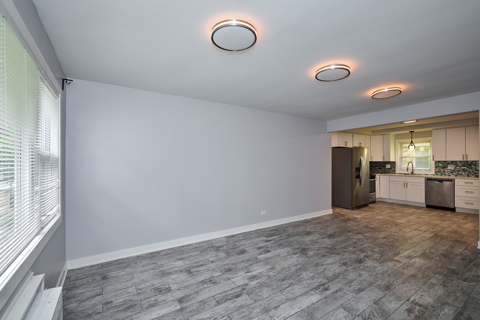 1606 W Chase Avenue Unit: 1B