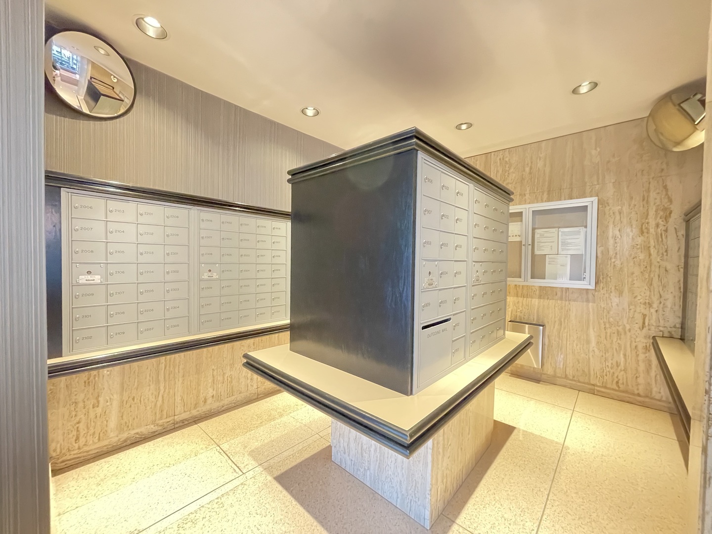 88 W SCHILLER Street Unit: 2805L