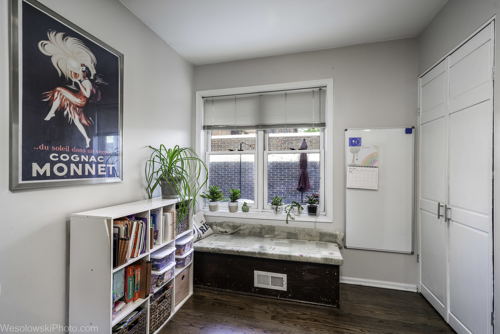 3315 N RACINE Avenue