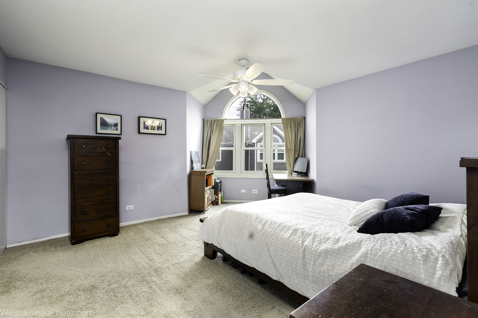 3315 N RACINE Avenue