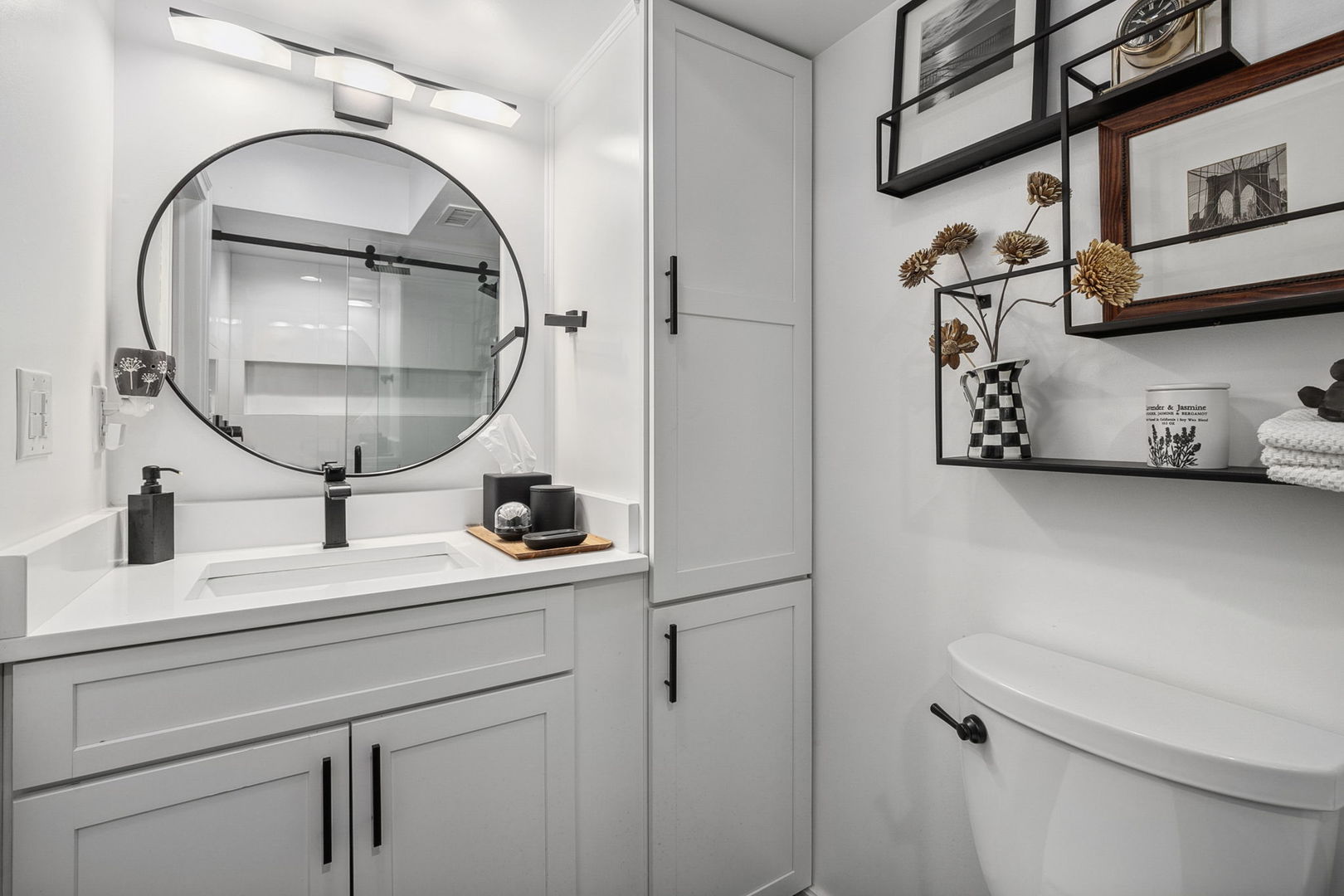 2017 W Evergreen Avenue Unit: 102