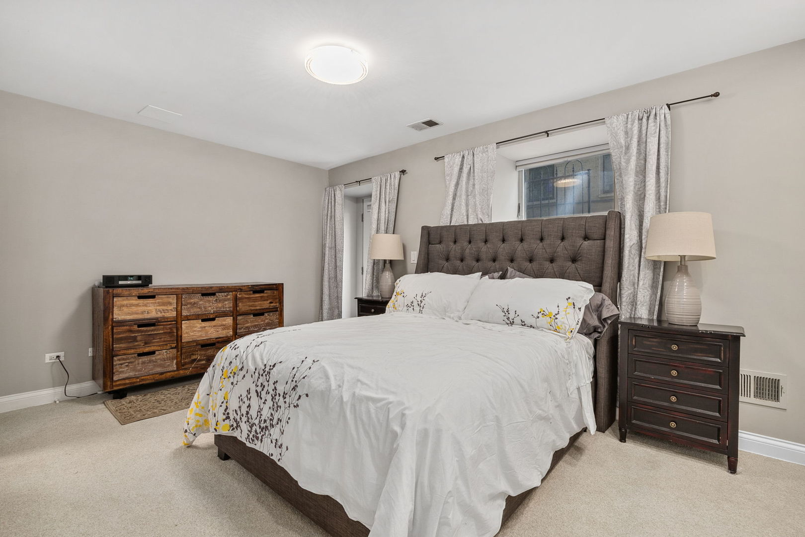 2017 W Evergreen Avenue Unit: 102