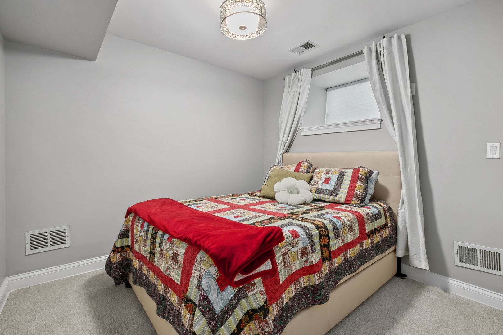 2017 W Evergreen Avenue Unit: 102