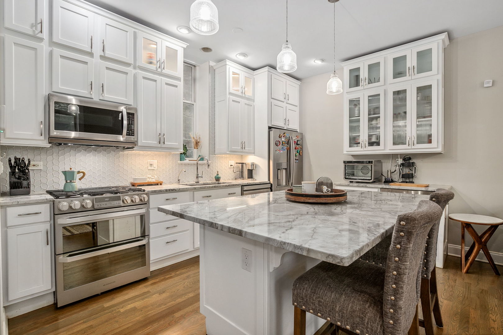 2017 W Evergreen Avenue Unit: 102