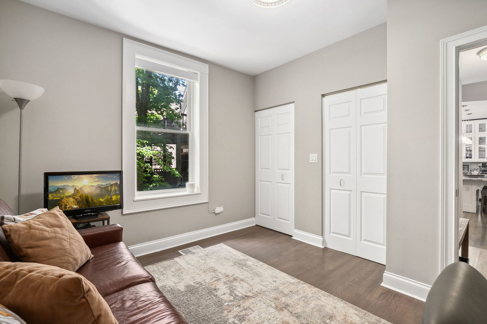 2017 W Evergreen Avenue Unit: 102