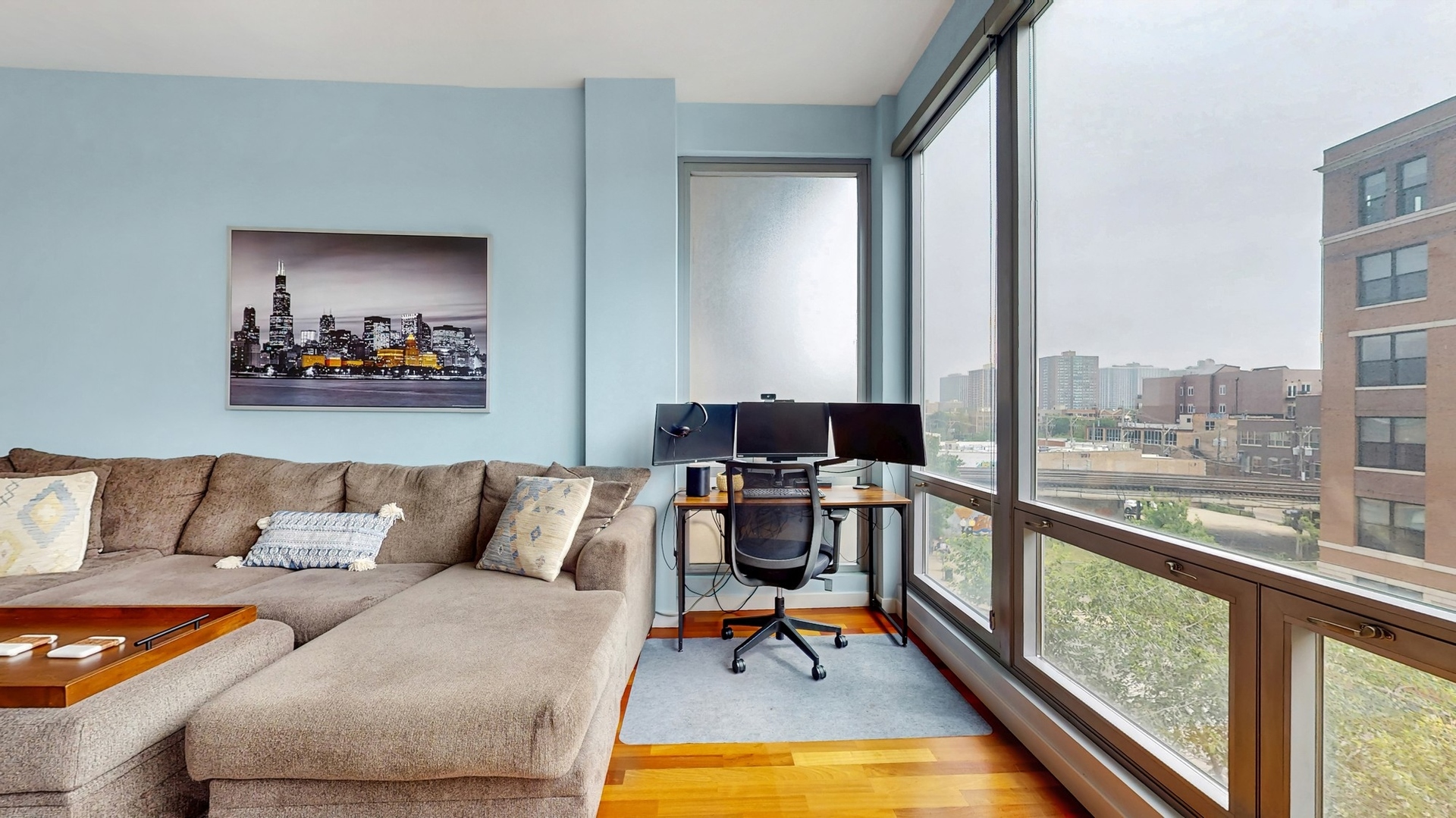 3920 N SHERIDAN Road Unit: 411