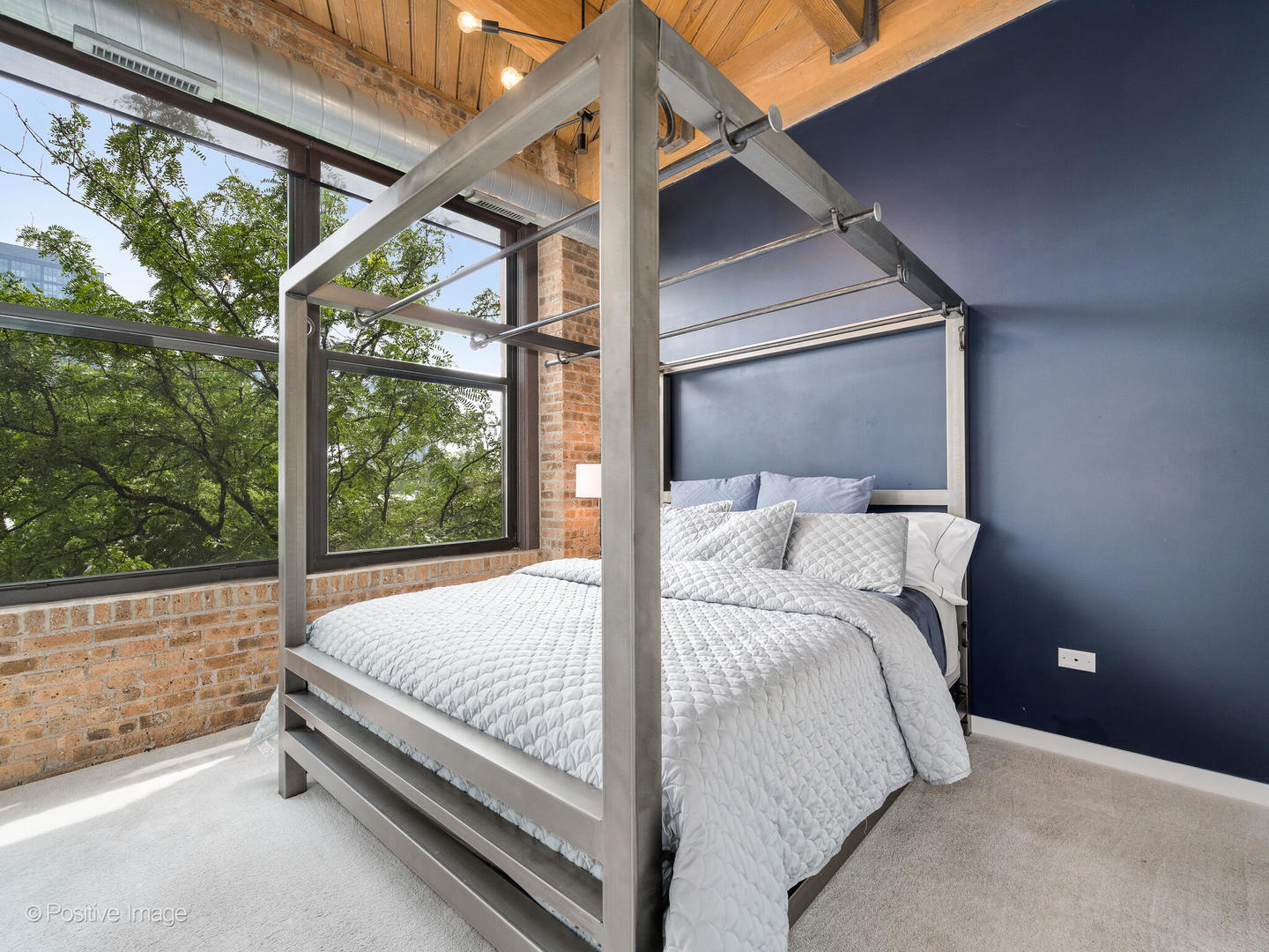 1040 W Adams Street Unit: 238
