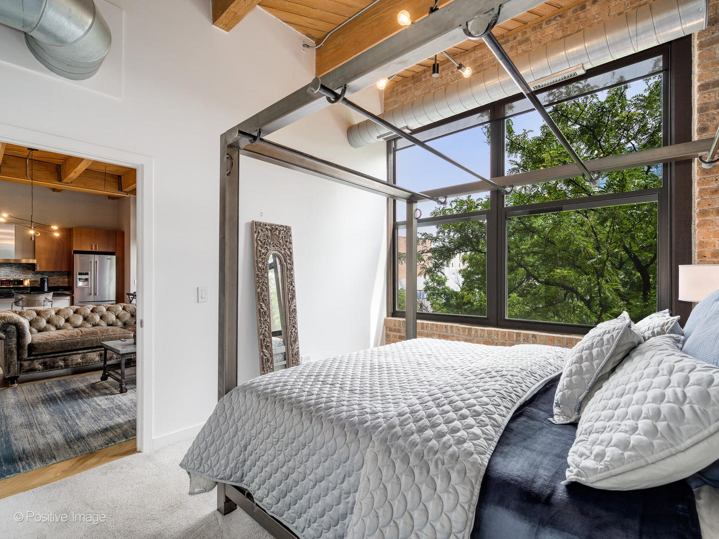 1040 W Adams Street Unit: 238
