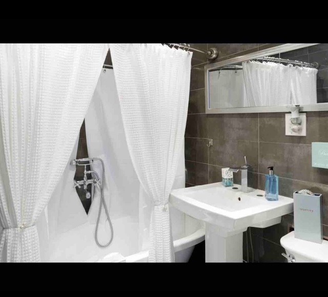 3406 W Dickens Avenue