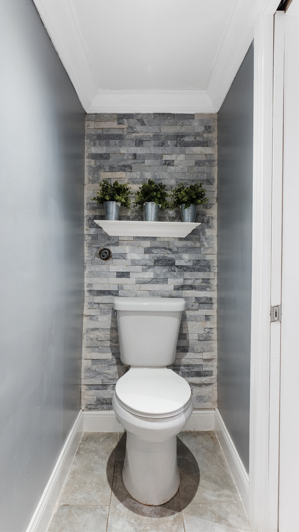 3406 W Dickens Avenue