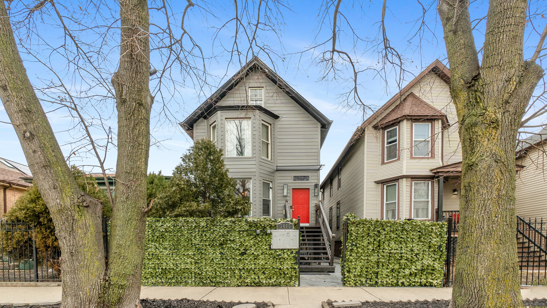 3406 W Dickens Avenue