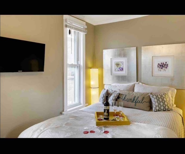 3406 W Dickens Avenue