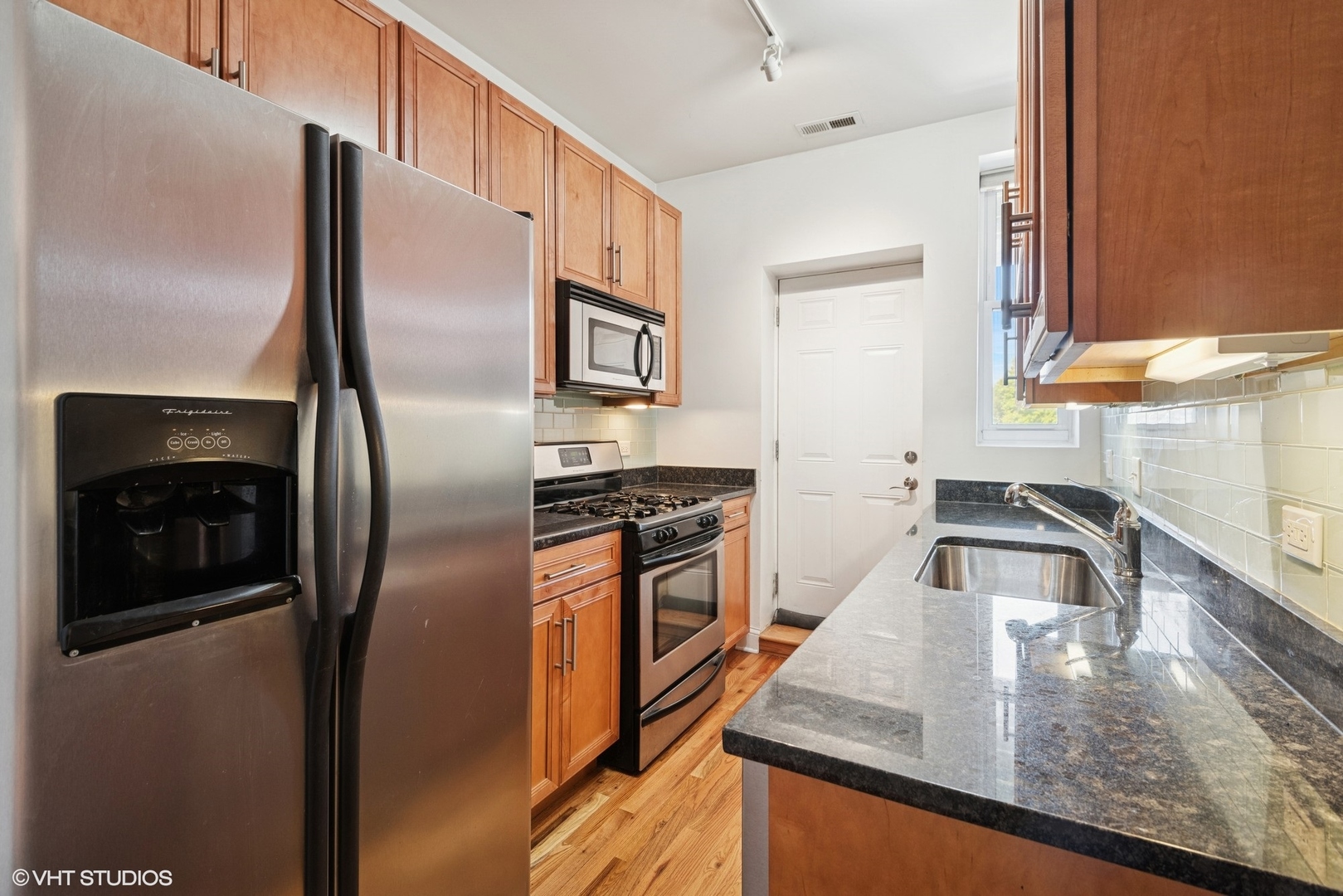 3414 N Racine Avenue Unit: 2