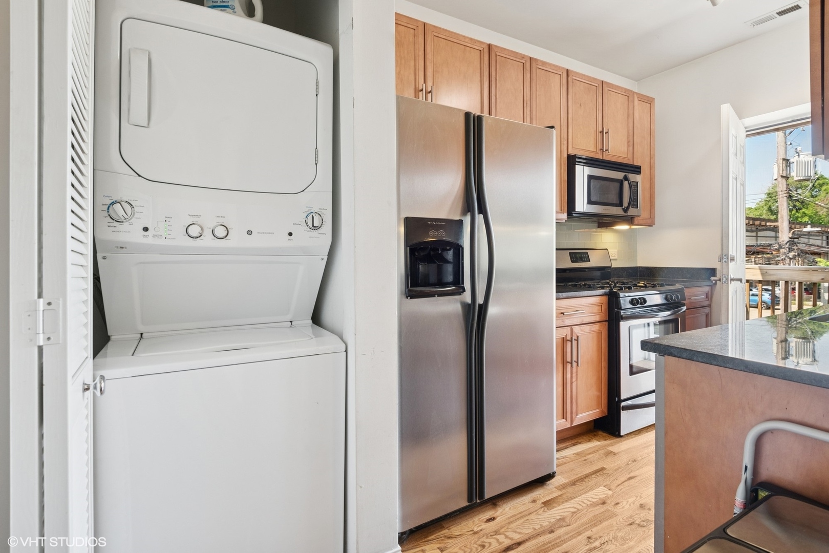 3414 N Racine Avenue Unit: 2