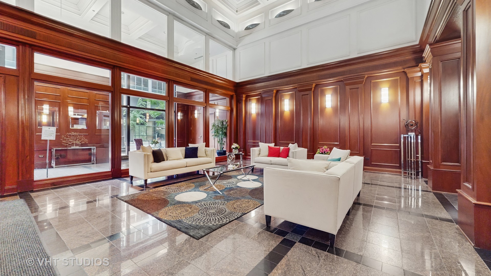 212 W WASHINGTON Street Unit: 1108
