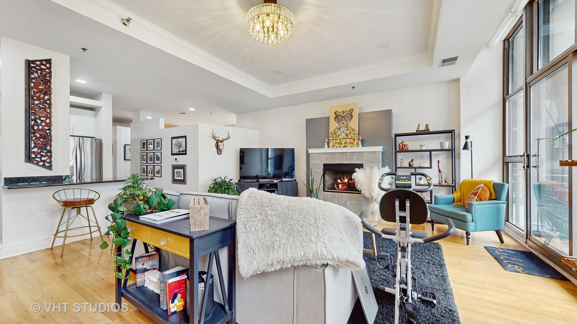 212 W WASHINGTON Street Unit: 1108