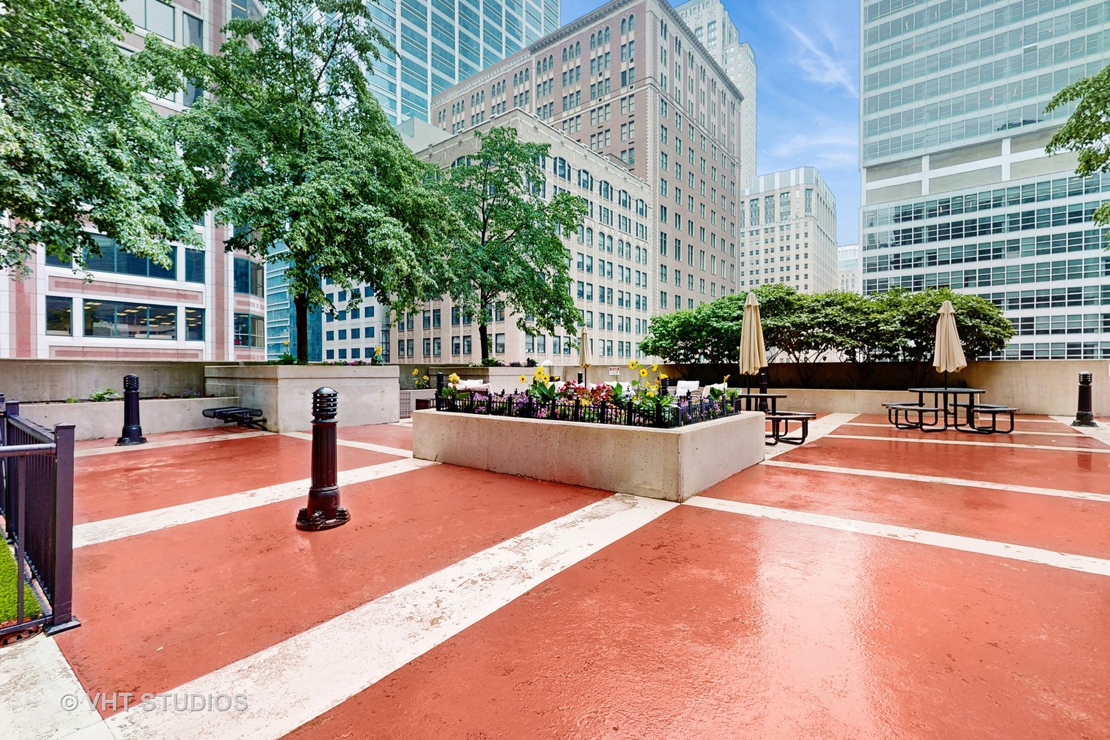 212 W WASHINGTON Street Unit: 1108