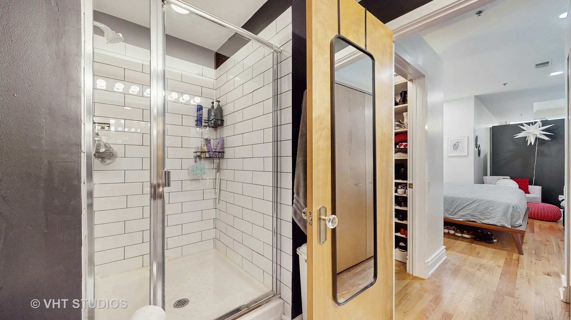 212 W WASHINGTON Street Unit: 1108
