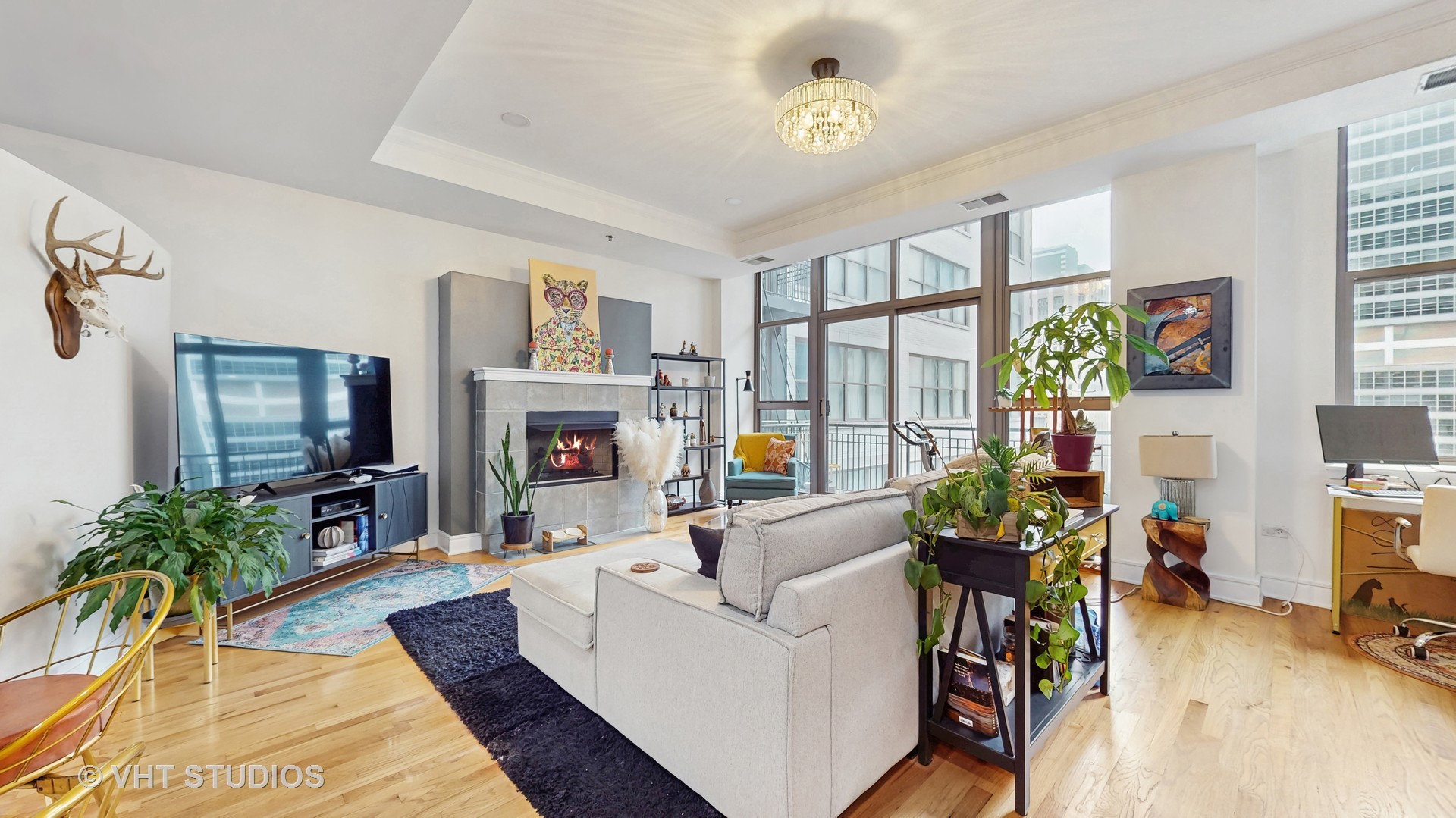 212 W WASHINGTON Street Unit: 1108