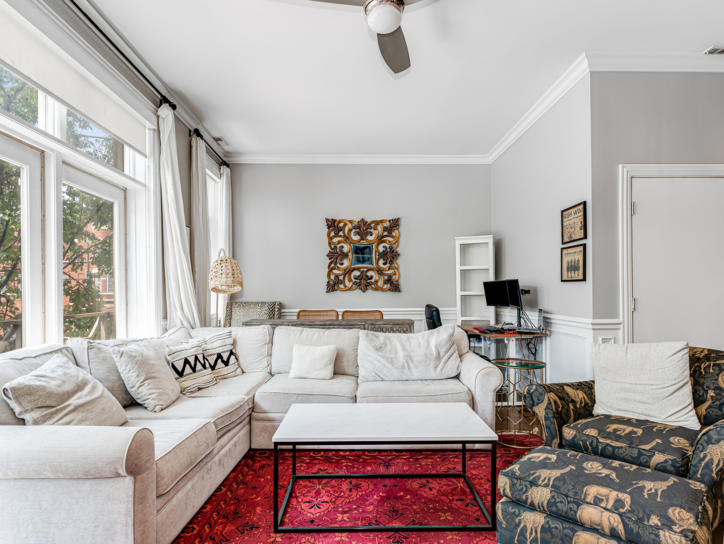 2052 W Chicago Avenue Unit: 2