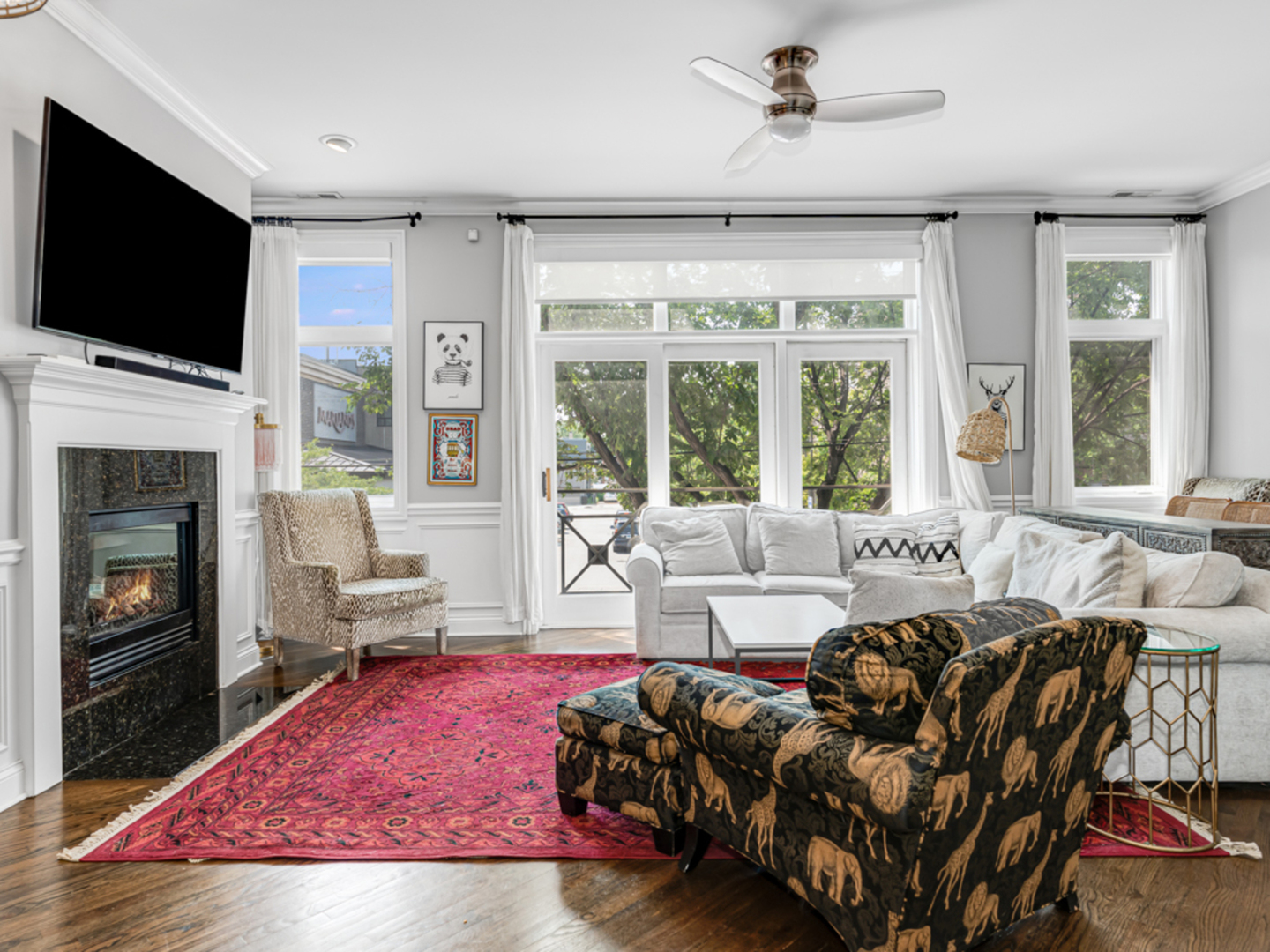 2052 W Chicago Avenue Unit: 2