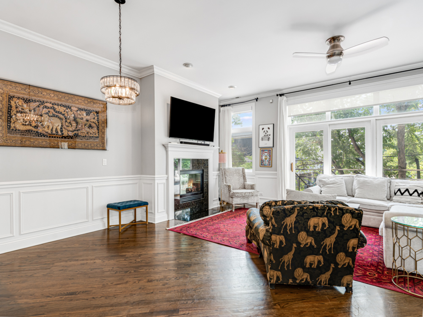 2052 W Chicago Avenue Unit: 2