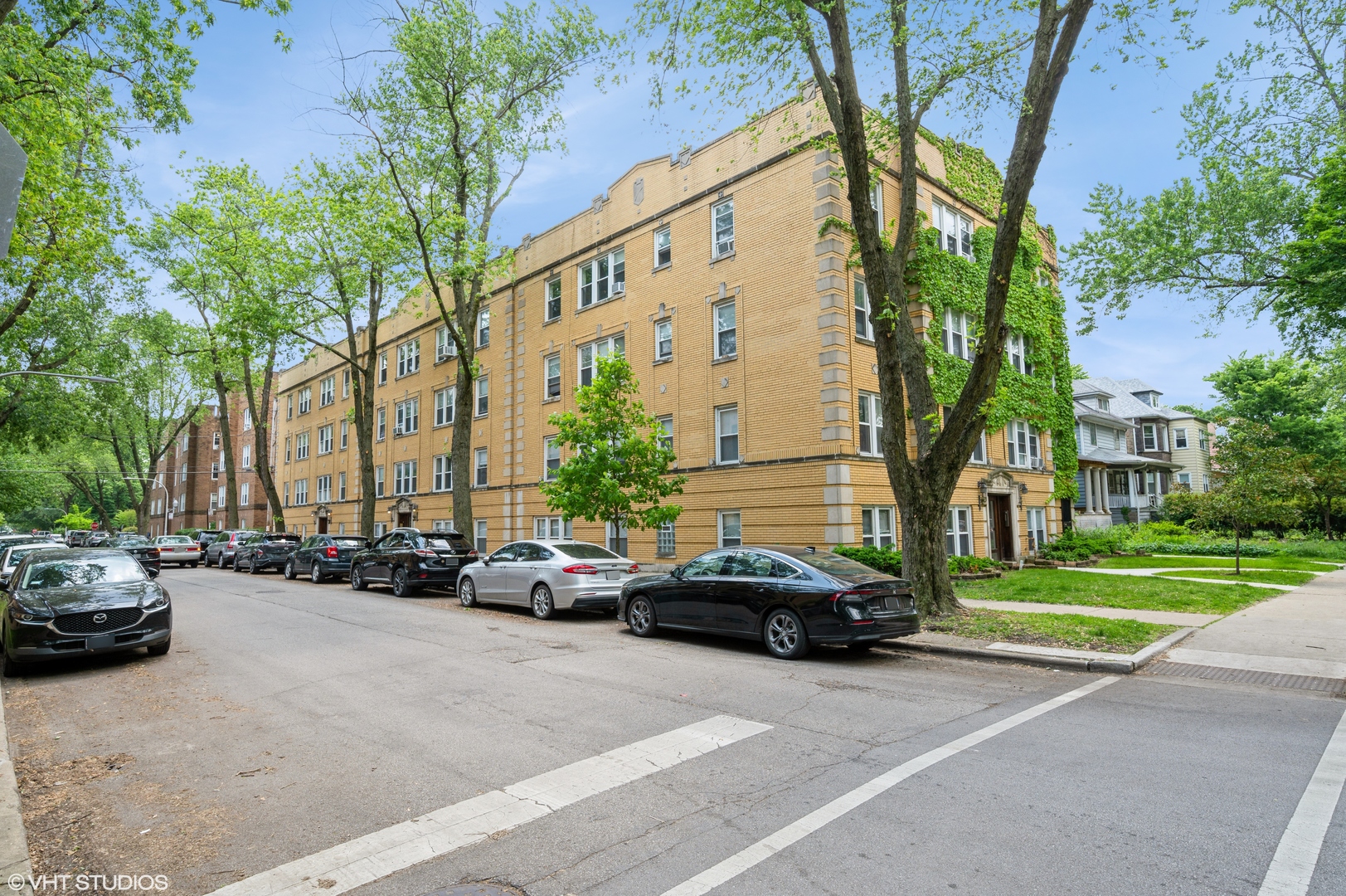 6970 N Wolcott Avenue Unit: 1