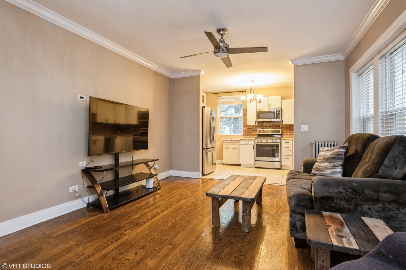 6970 N Wolcott Avenue Unit: 1