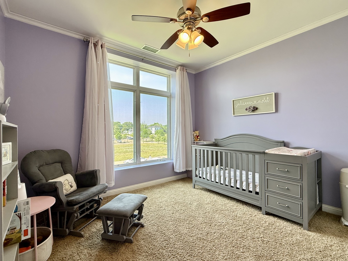 160 S River Street Unit: 204