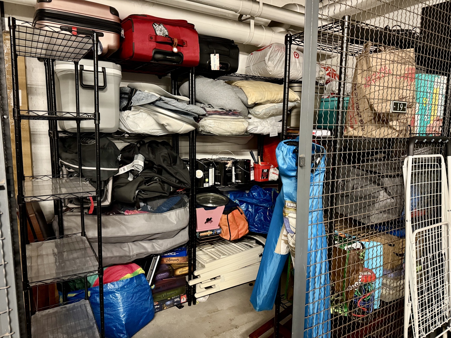 160 S River Street Unit: 204