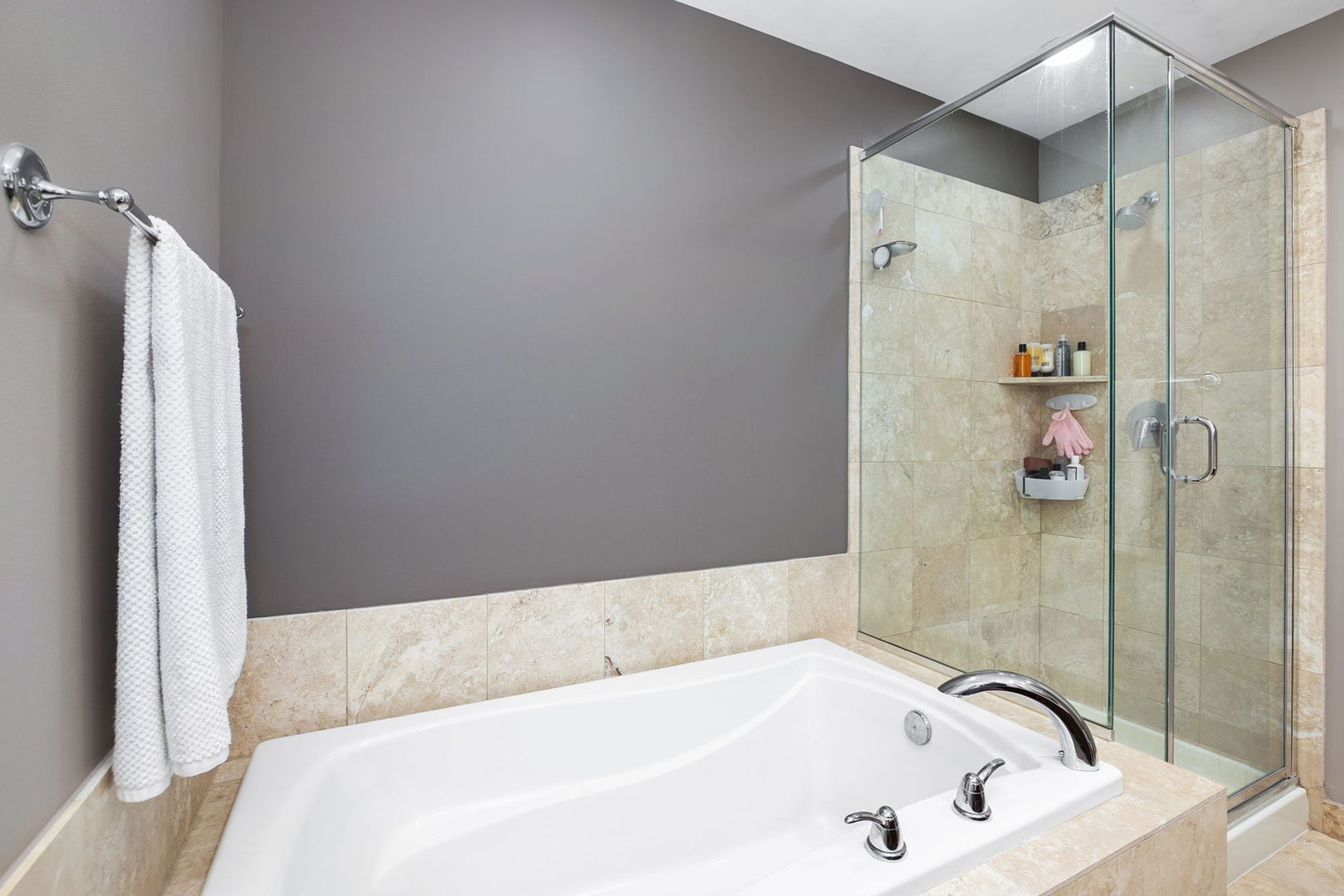 600 N LAKE SHORE Drive Unit: 814