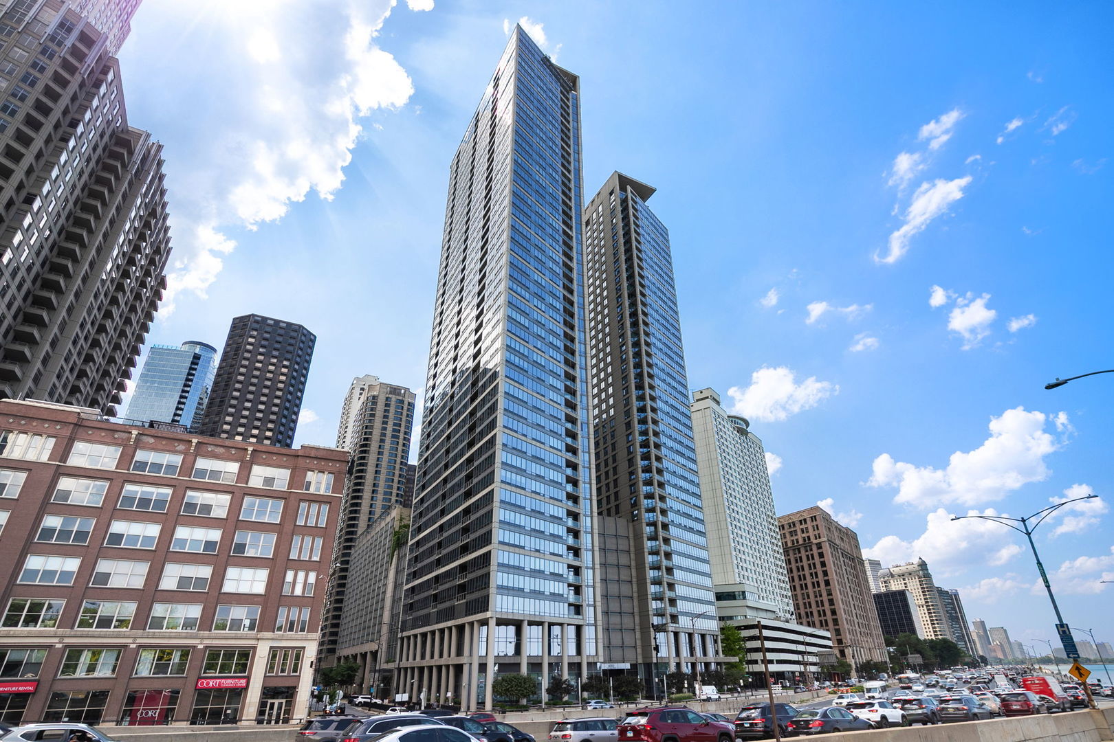 600 N LAKE SHORE Drive Unit: 814