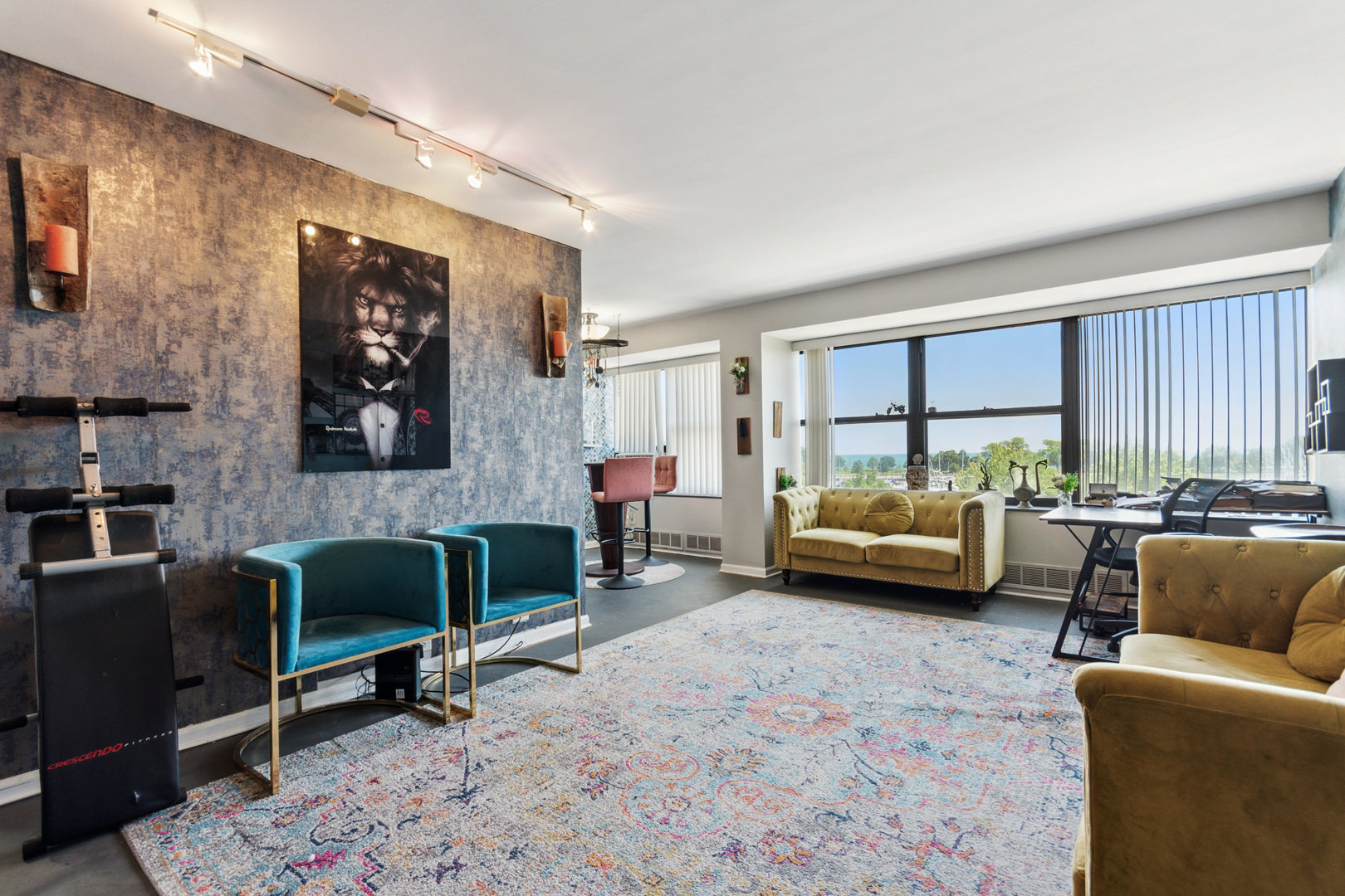 3410 N Lake Shore Drive Unit: 5E