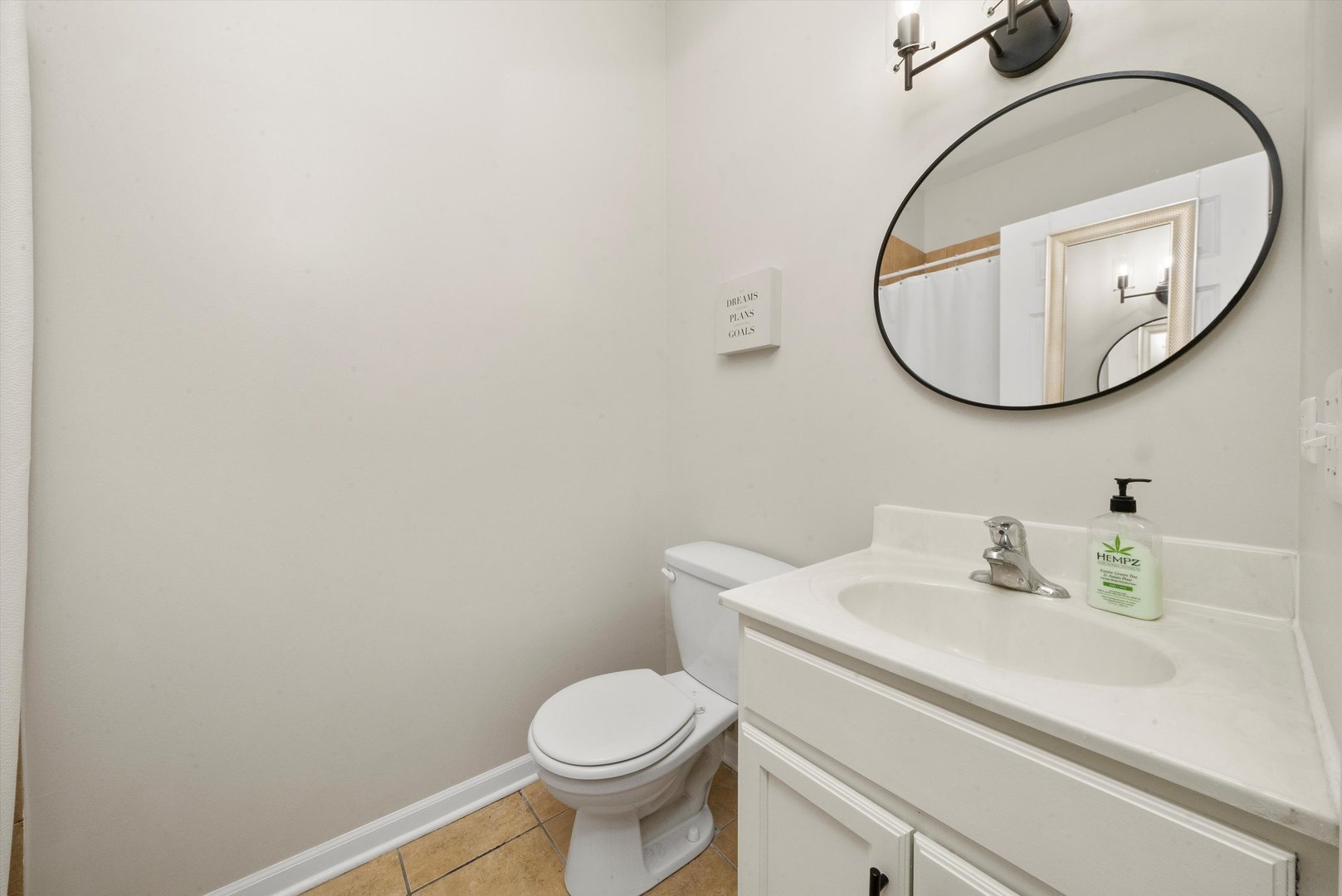 2111 S Fairfield Avenue Unit: 1