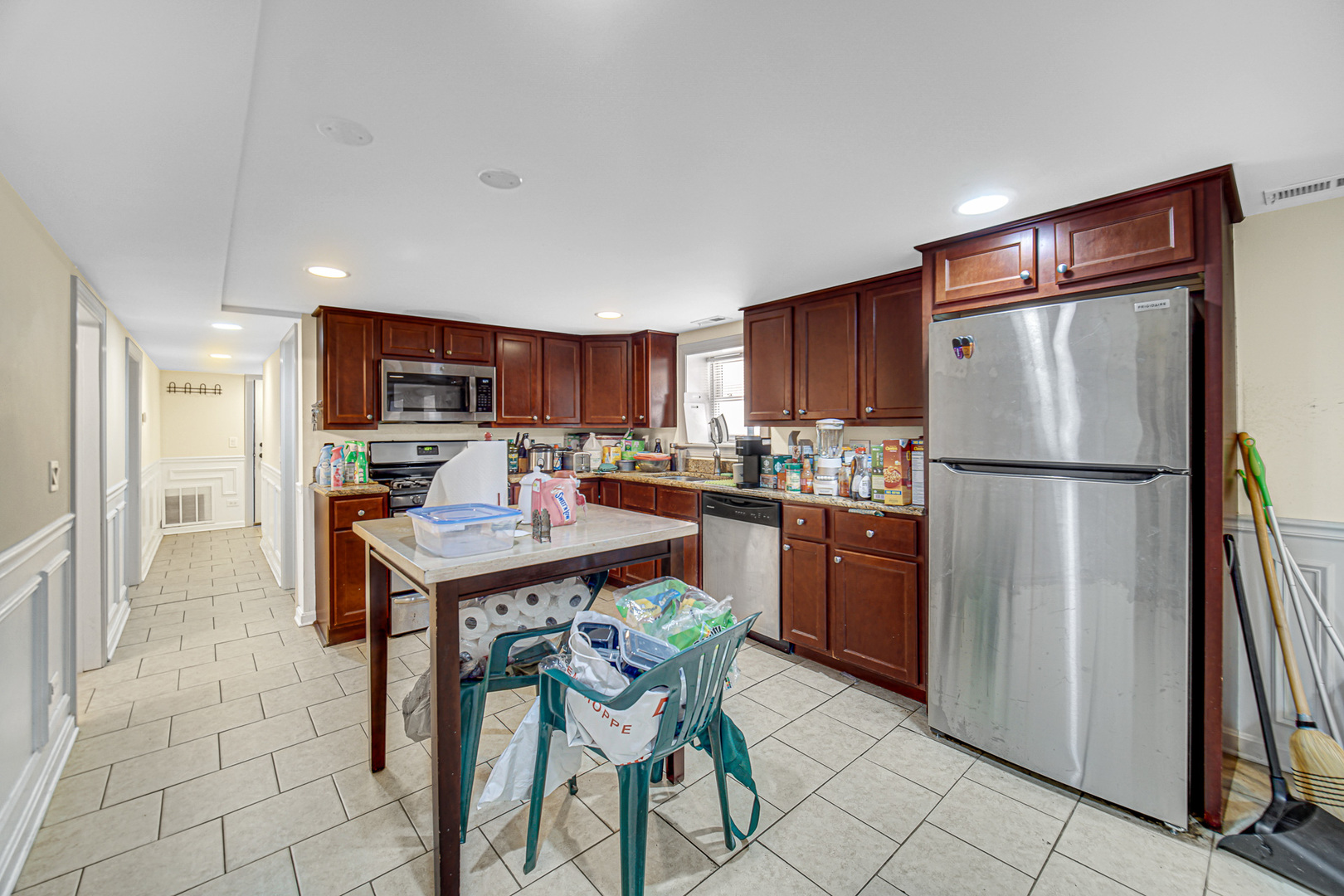 4825 N karlov Avenue