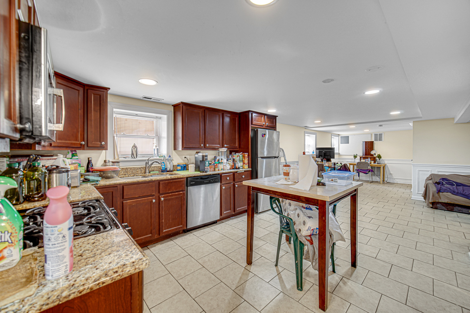 4825 N karlov Avenue