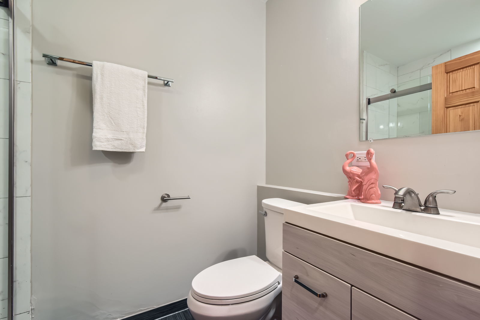 1622 W Ontario Street Unit: 1E