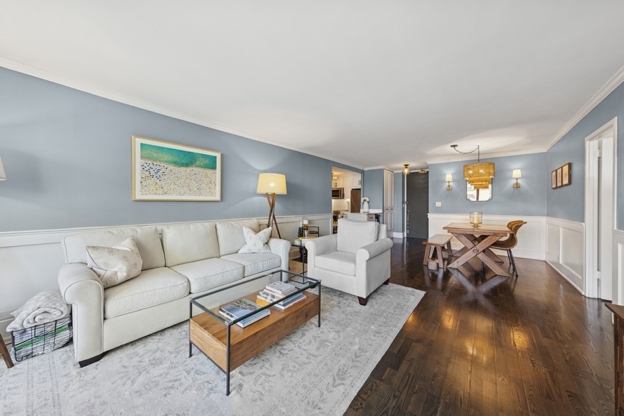 1450 N Astor Street Unit: 5C