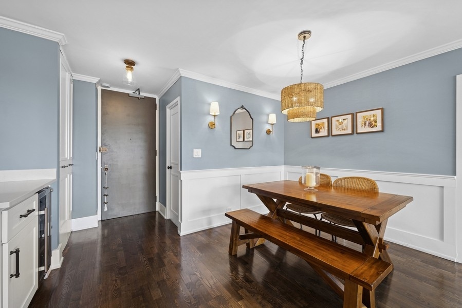 1450 N Astor Street Unit: 5C