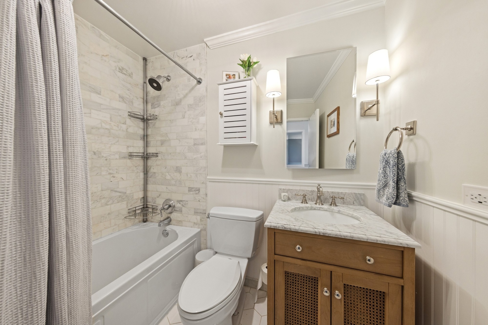 1450 N Astor Street Unit: 5C