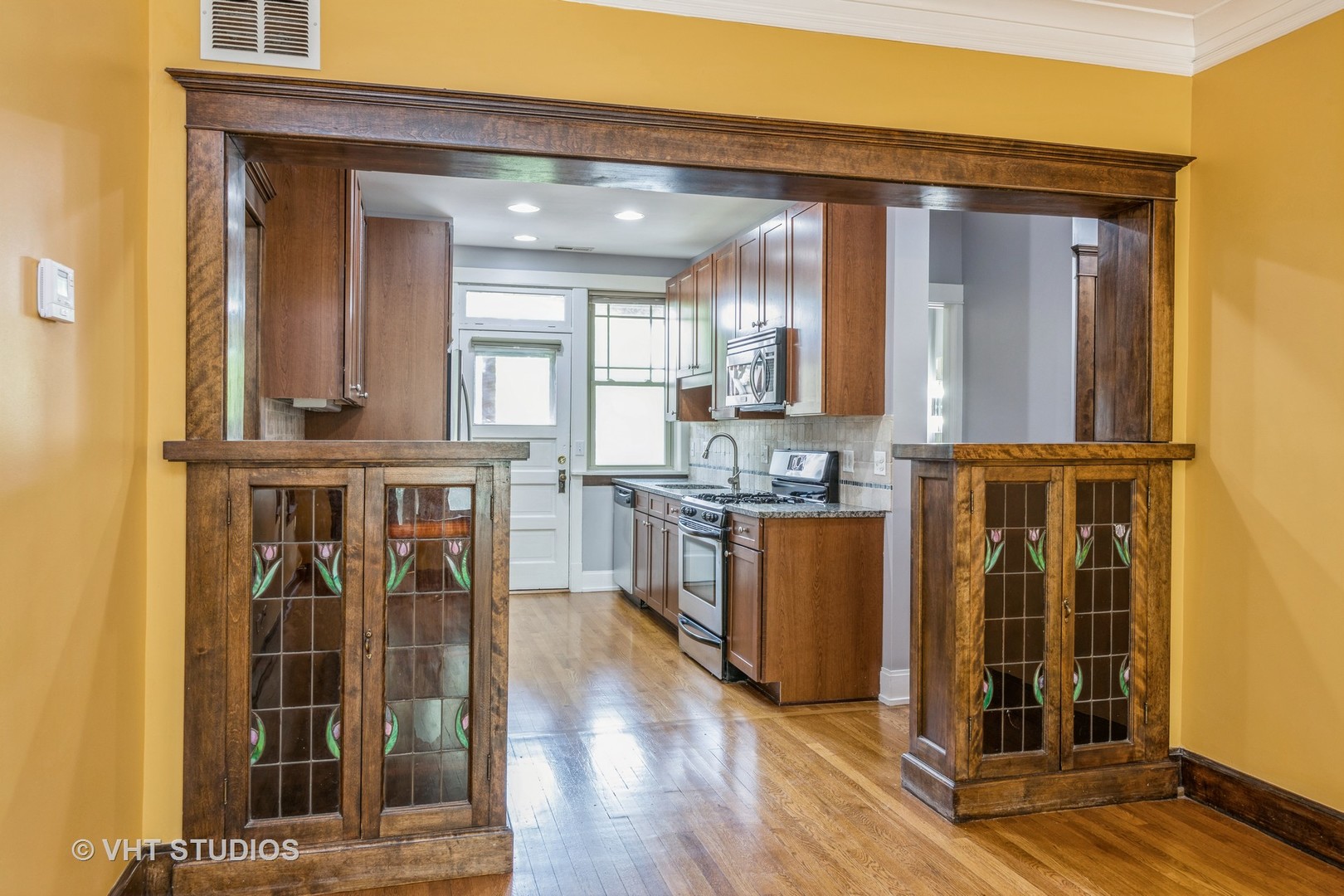 256 Pleasant Street Unit: 2