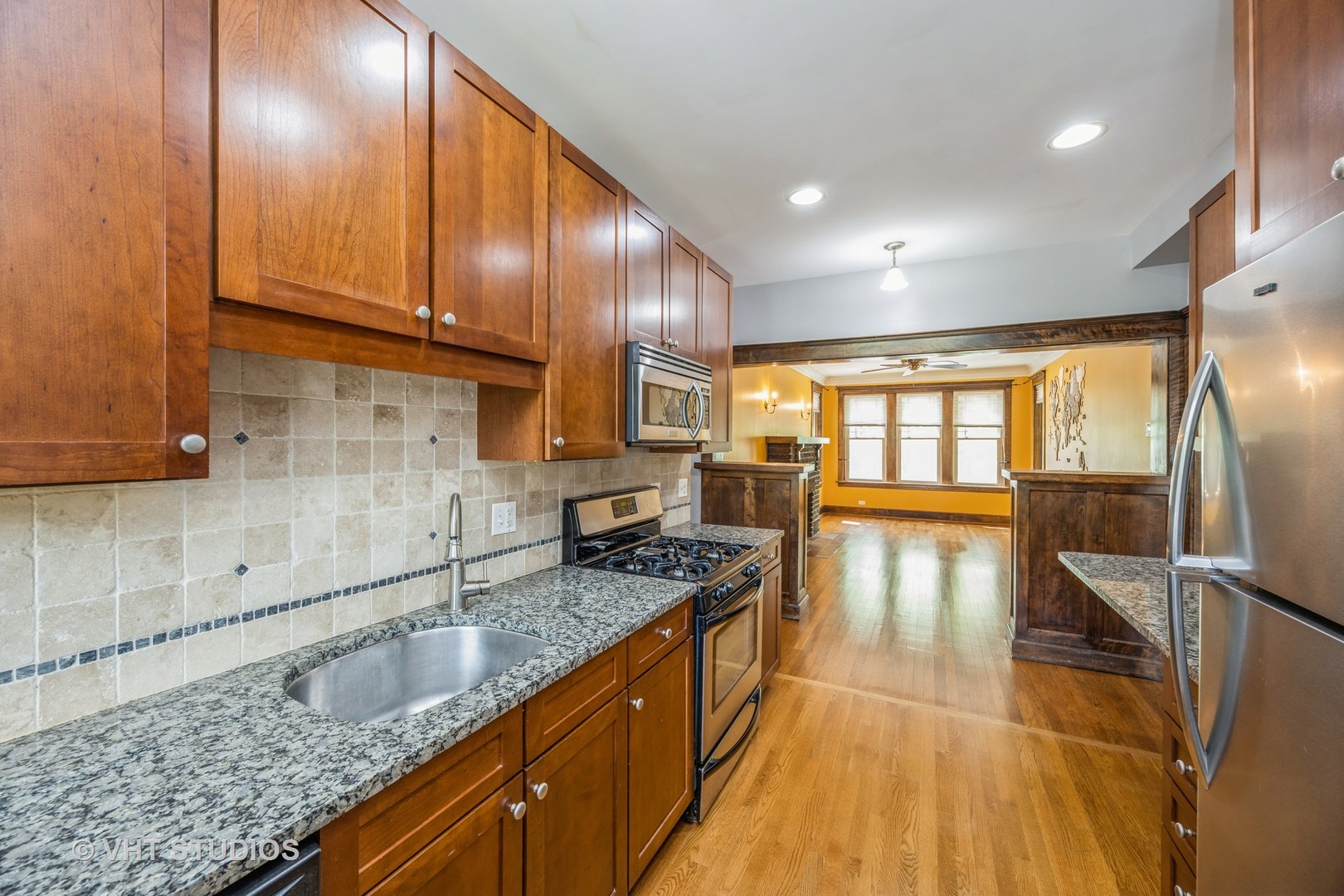 256 Pleasant Street Unit: 2