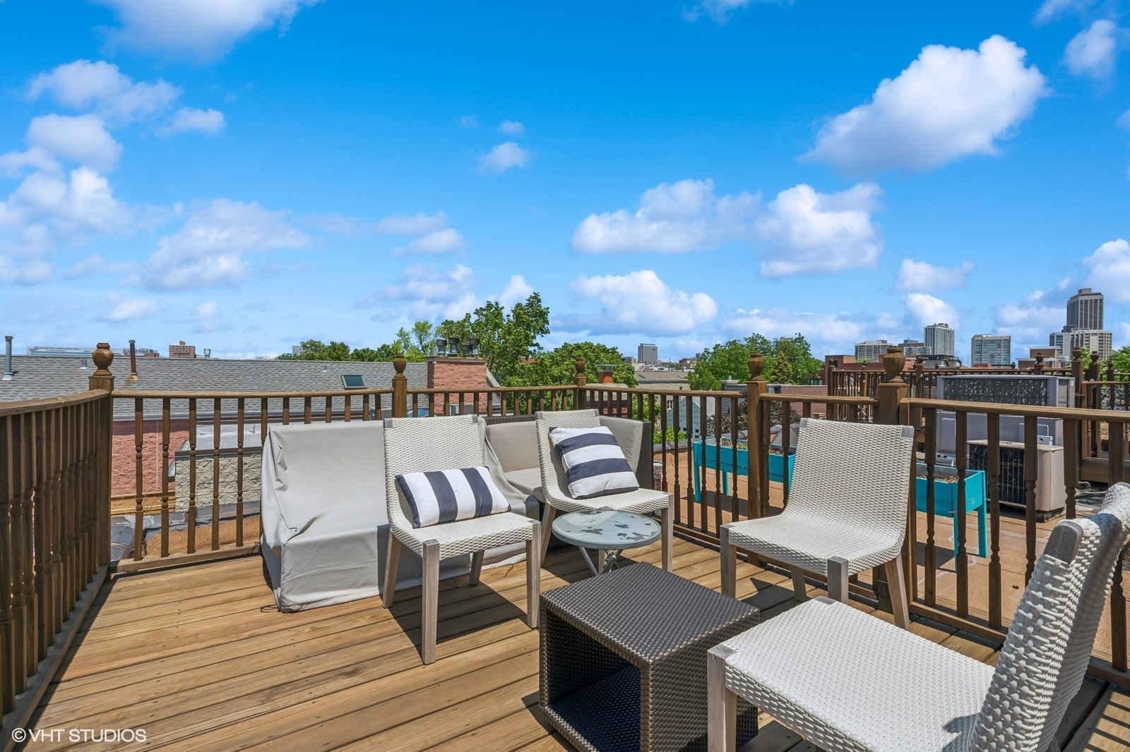 2610 N Dayton Street Unit: 2N