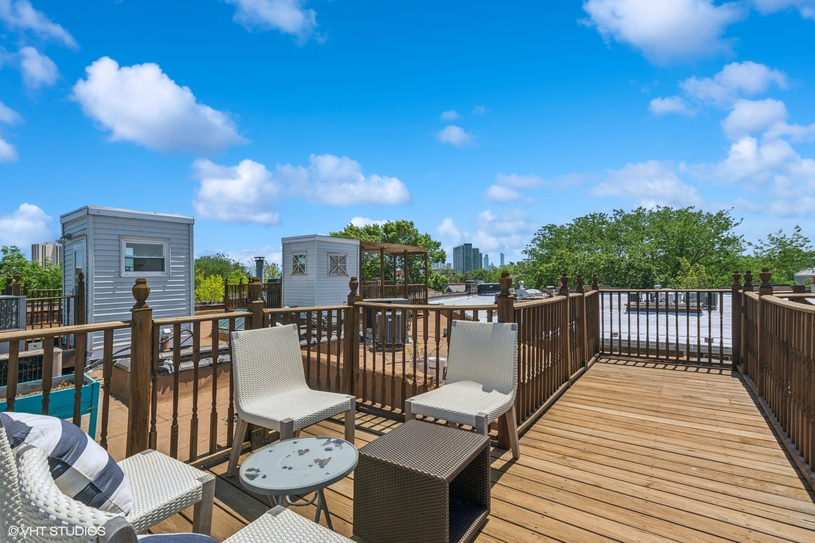 2610 N Dayton Street Unit: 2N