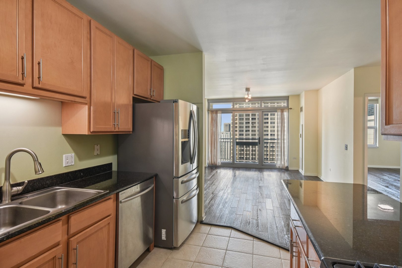 125 S Jefferson Street Unit: 2603