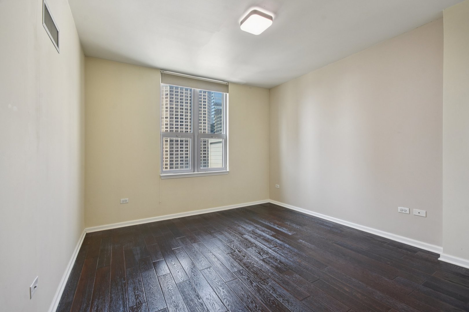 125 S Jefferson Street Unit: 2603
