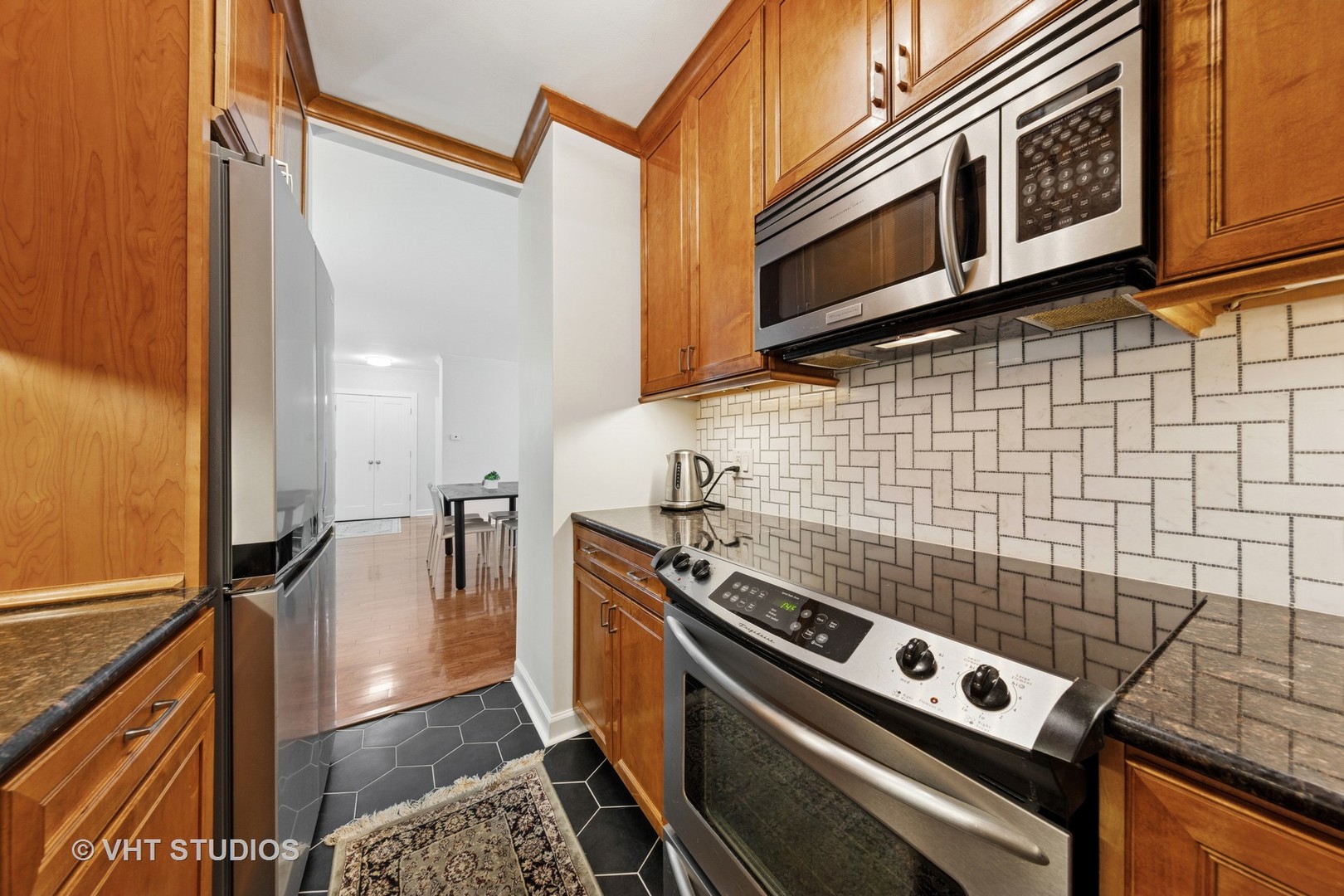 1325 N State Parkway Unit: 6D