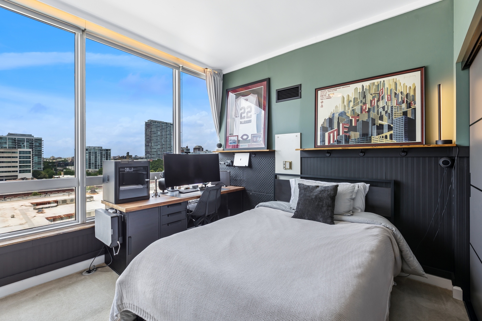 1901 S Calumet Avenue Unit: 1008